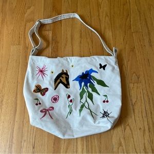 baggu embroidered horizontal duck bag